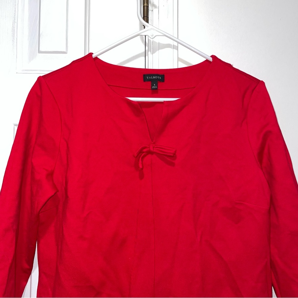 Talbots Red Ponte Knit Split Neck Top with Bow
Detail 3/4 Sleeved Blouse top S - Picture 6 of 14